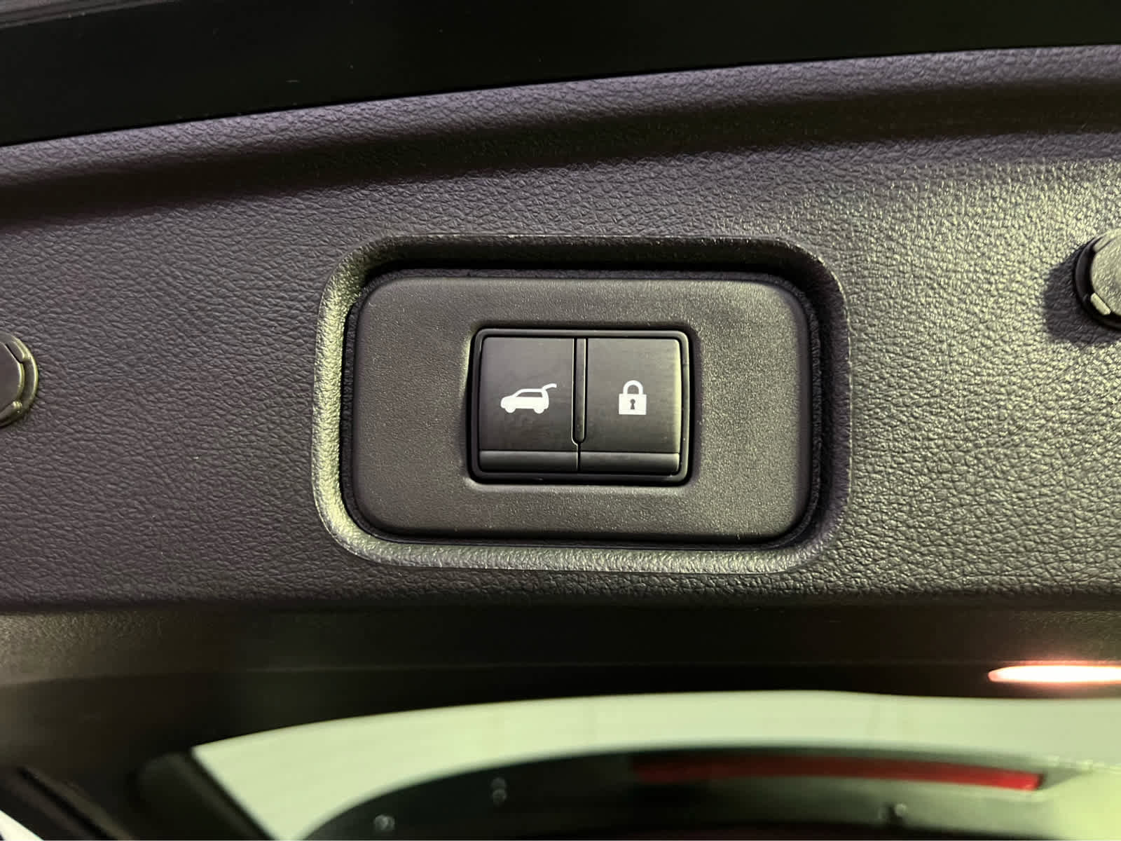 Certified 2024 Nissan Pathfinder Platinum w/ Cargo Package AWD/4WD image 28