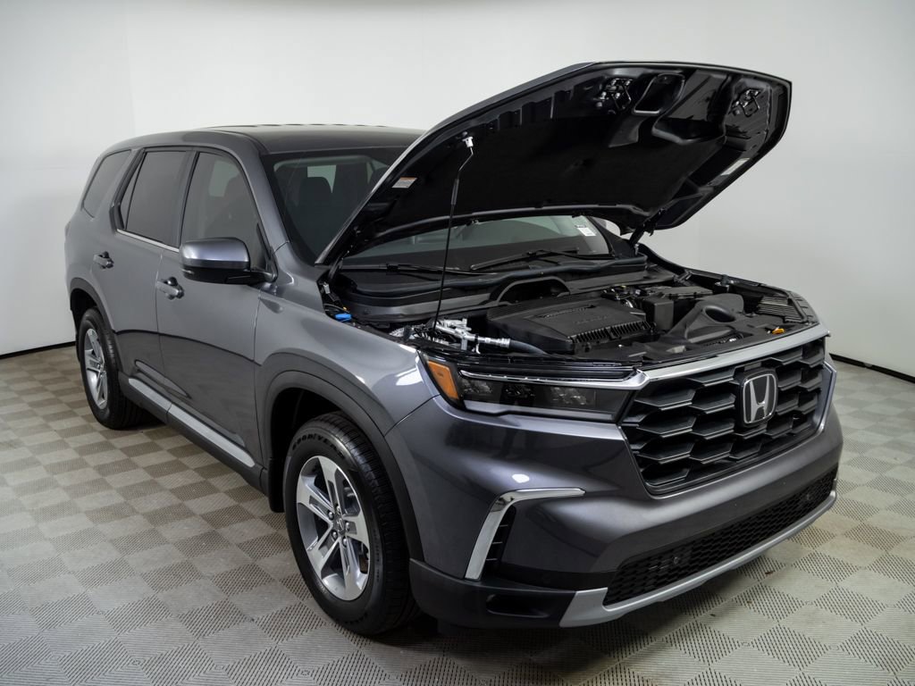 Used 2025 Honda Pilot EX-L image 31