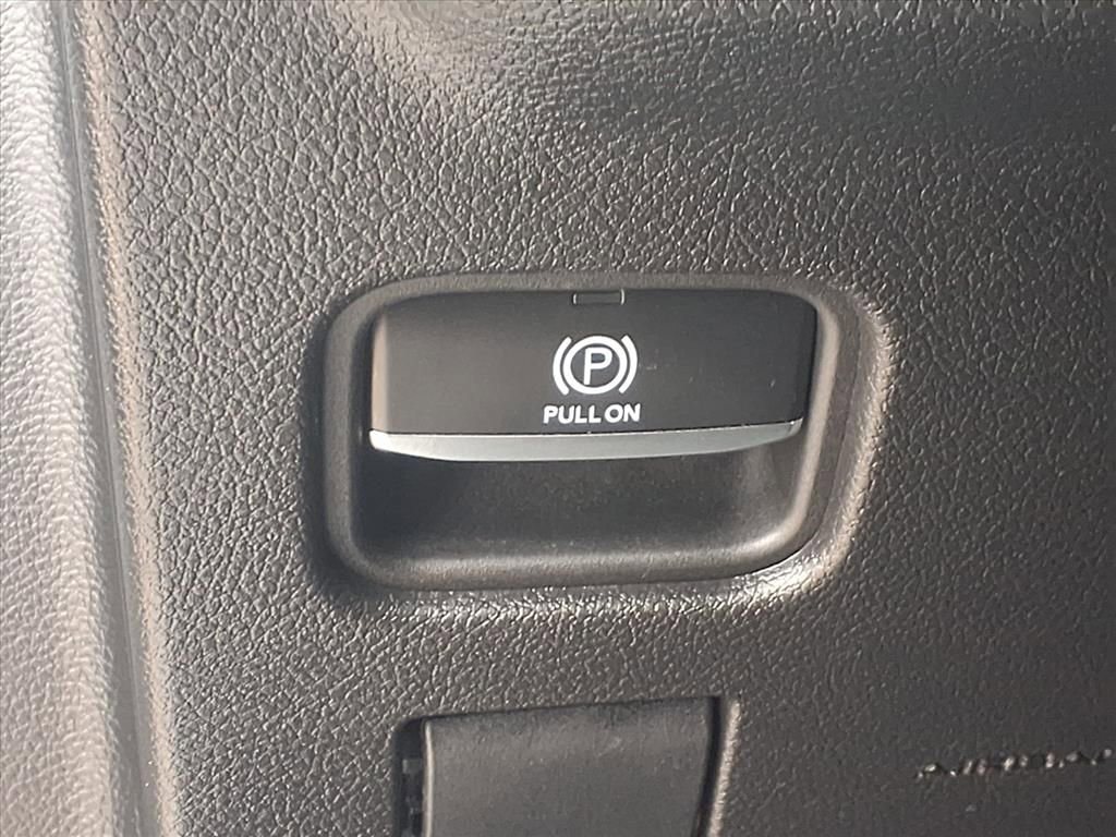 Used 2023 Jeep Grand Cherokee Limited image 9