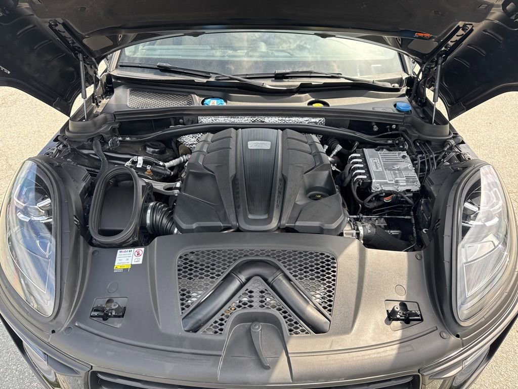 Used 2023 Porsche Macan S AWD/4WD image 36
