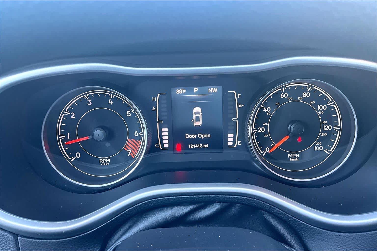 Used 2015 Jeep Cherokee Sport w/ Sport Appearance Group FWD image 26