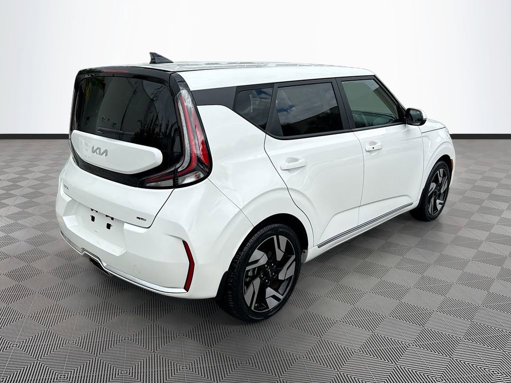 Used 2024 Kia Soul GT-Line w/ GT-Line Technology Package image 8