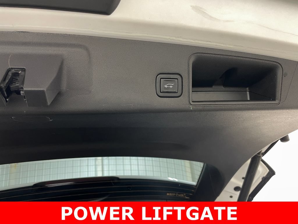 Certified 2022 GMC Terrain SLE w/ Driver Convenience Package FWD image 43
