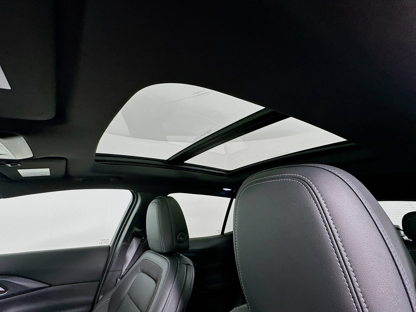 New 2026 Chevrolet Equinox EV LT FWD image 23