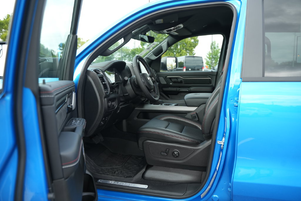 New 2026 RAM 1500 Laramie AWD/4WD image 10