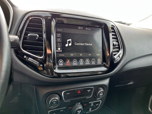 Used 2019 Jeep Compass Limited image 37