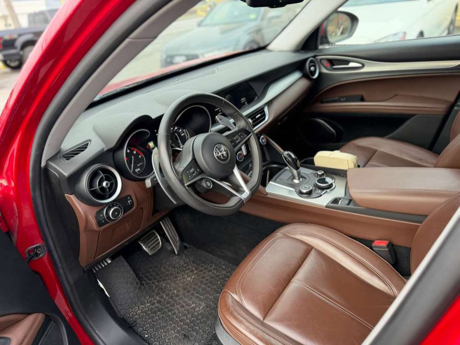Used 2018 Alfa Romeo Stelvio Sport w/ Quick Order Package 22J Sport image 7