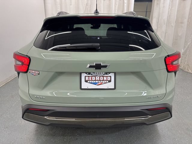New 2026 Chevrolet Trax ACTIV w/ Sunroof Package FWD image 7