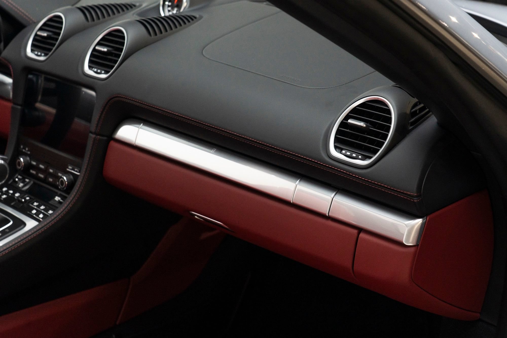 Used 2025 Porsche 718 Boxster GTS RWD image 48