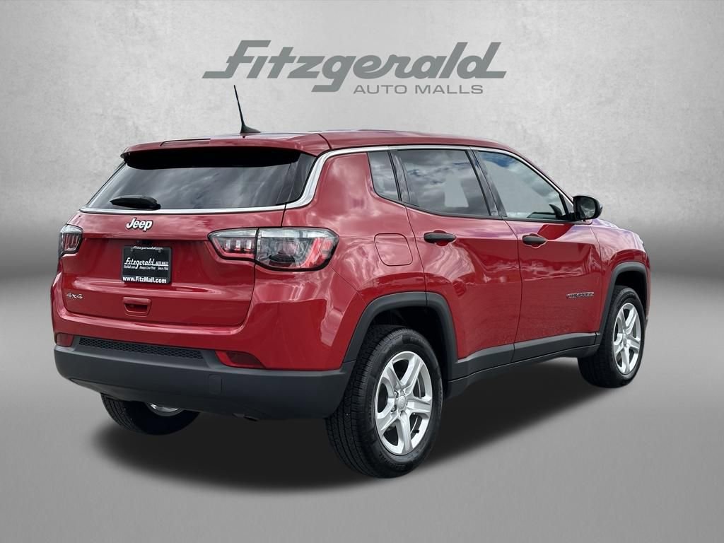 Used 2023 Jeep Compass Sport image 5