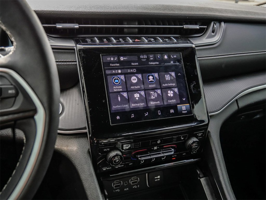 Used 2025 Jeep Grand Cherokee Laredo w/ Luxury Tech Group I image 26