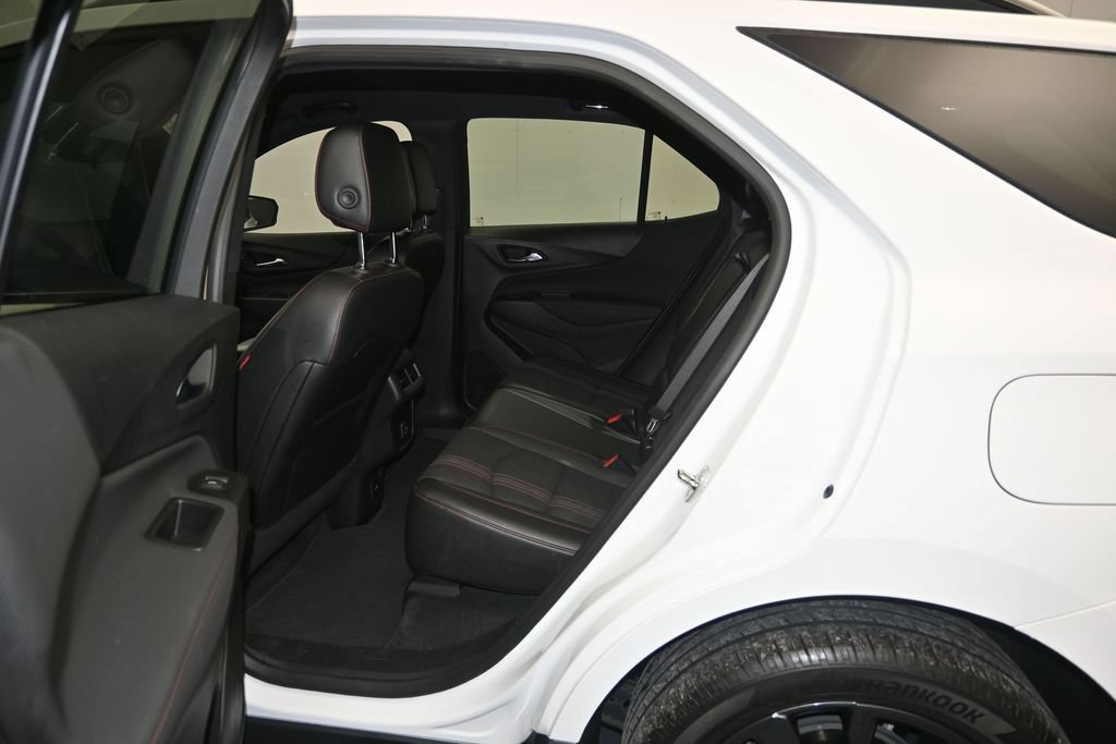 Certified 2022 Chevrolet Equinox RS w/ Infotainment Package FWD image 23