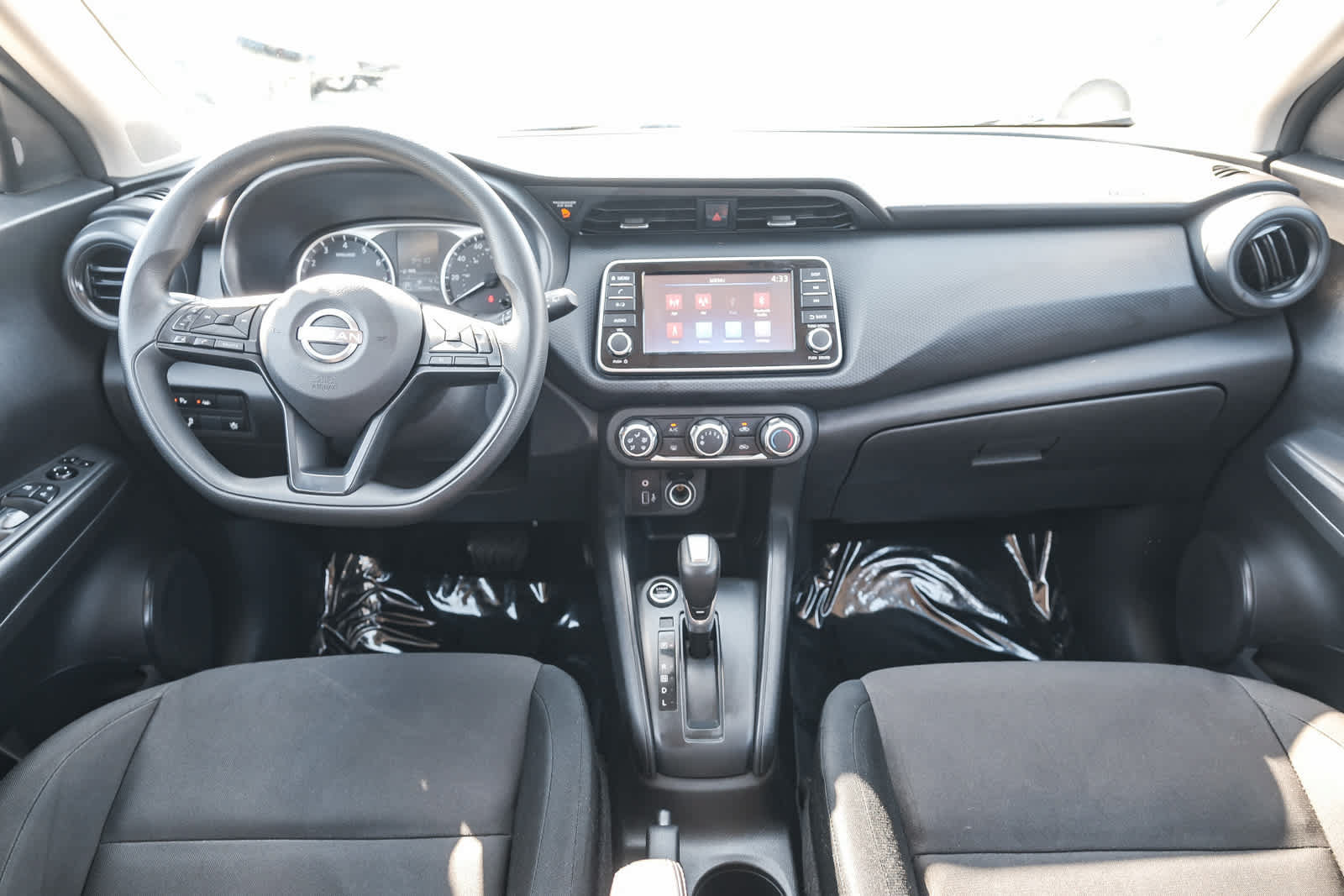Used 2024 Nissan Kicks S FWD image 13