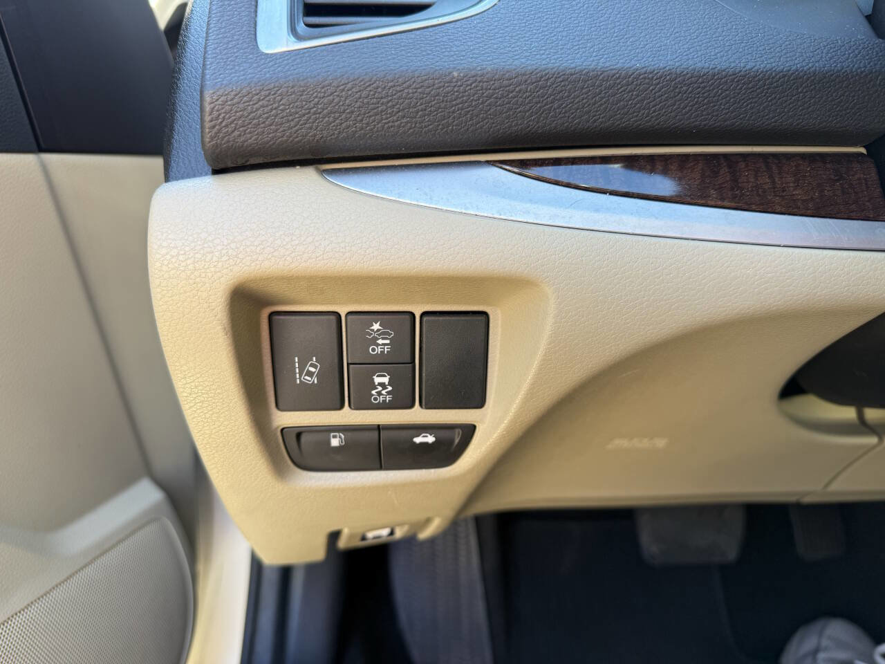 Used 2020 Acura TLX image 14