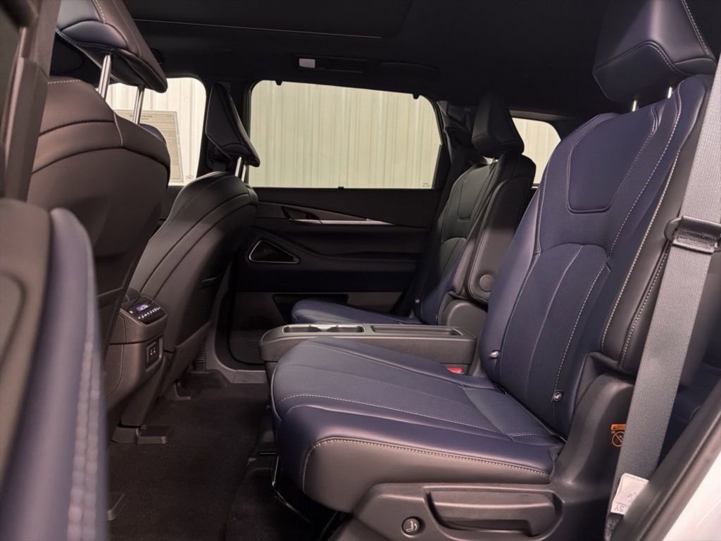 Certified 2026 INFINITI QX60 Sport w/ Dark Cargo Package image 24