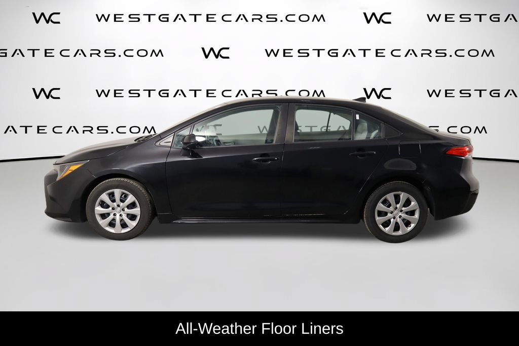 Used 2020 Toyota Corolla LE FWD image 5