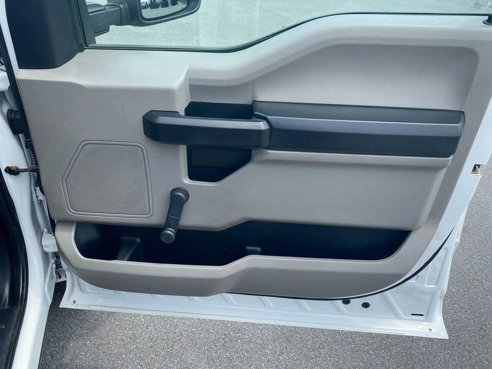 Used 2019 Ford F250 XL w/ Snow Plow Prep Package AWD/4WD image 19