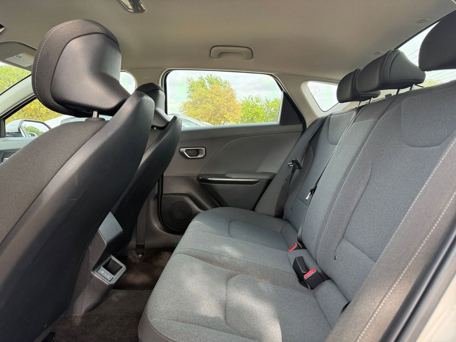 Used 2025 Kia K4 FWD image 27