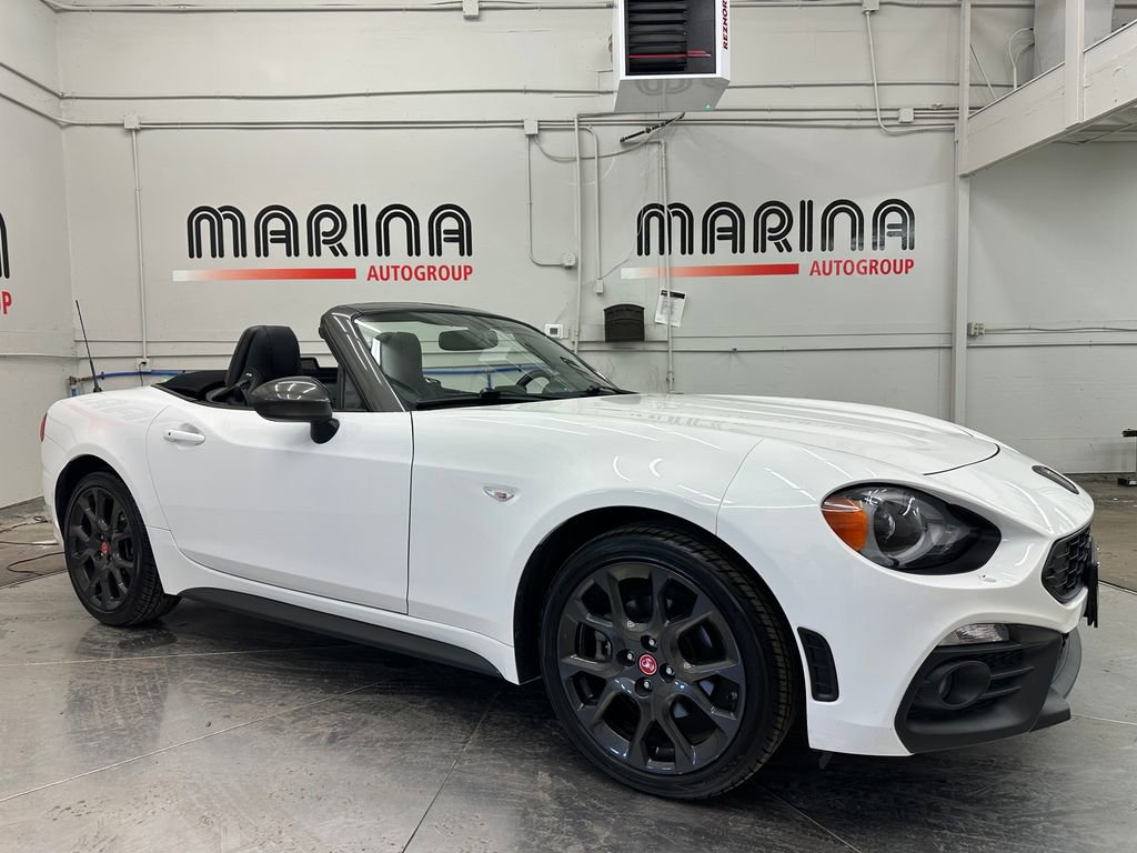 Used 2017 FIAT 124 Spider Abarth image 1