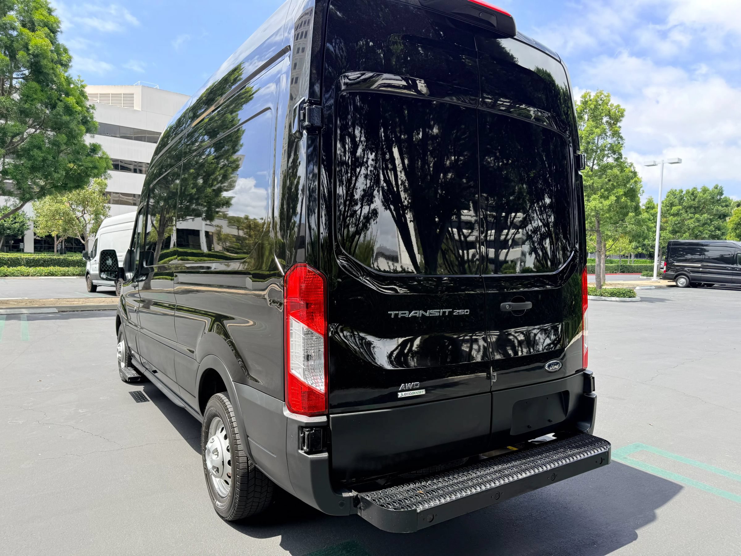 Used 2023 Ford Transit 250 148 High Roof AWD w/ Load Area Protection Package image 3