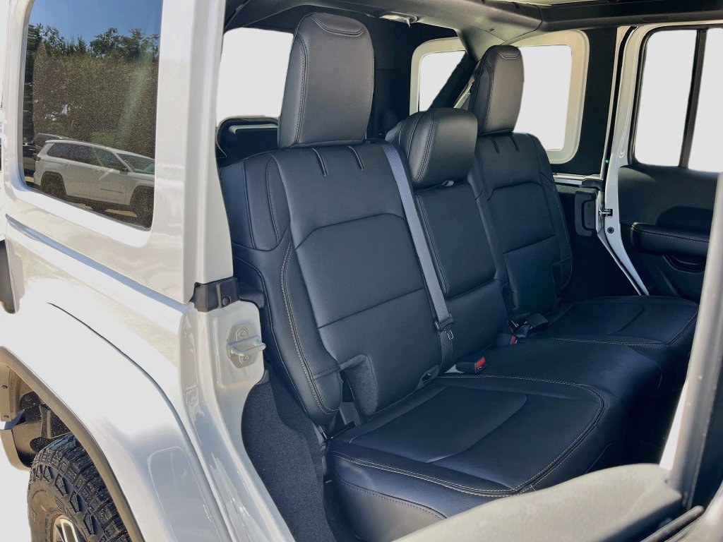 New 2027 Jeep Wrangler Unlimited Sahara AWD/4WD image 27