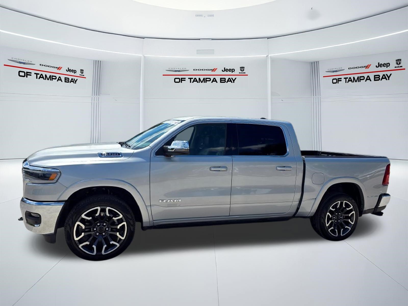Used 2026 RAM 1500 Limited w/ Bed Utility Group AWD/4WD image 3