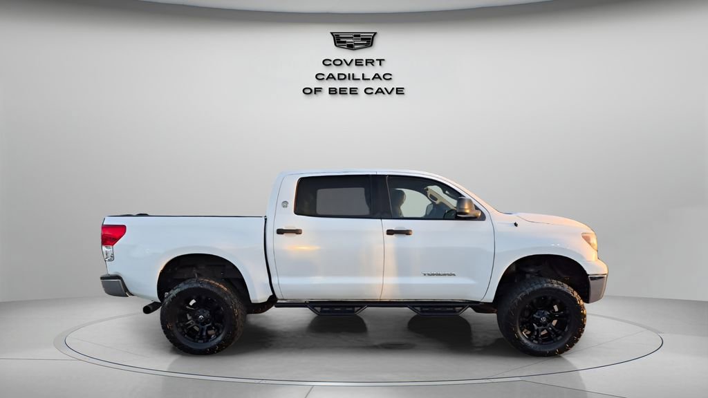 Used 2013 Toyota Tundra 4x4 CrewMax w/ Tow Pkg image 11