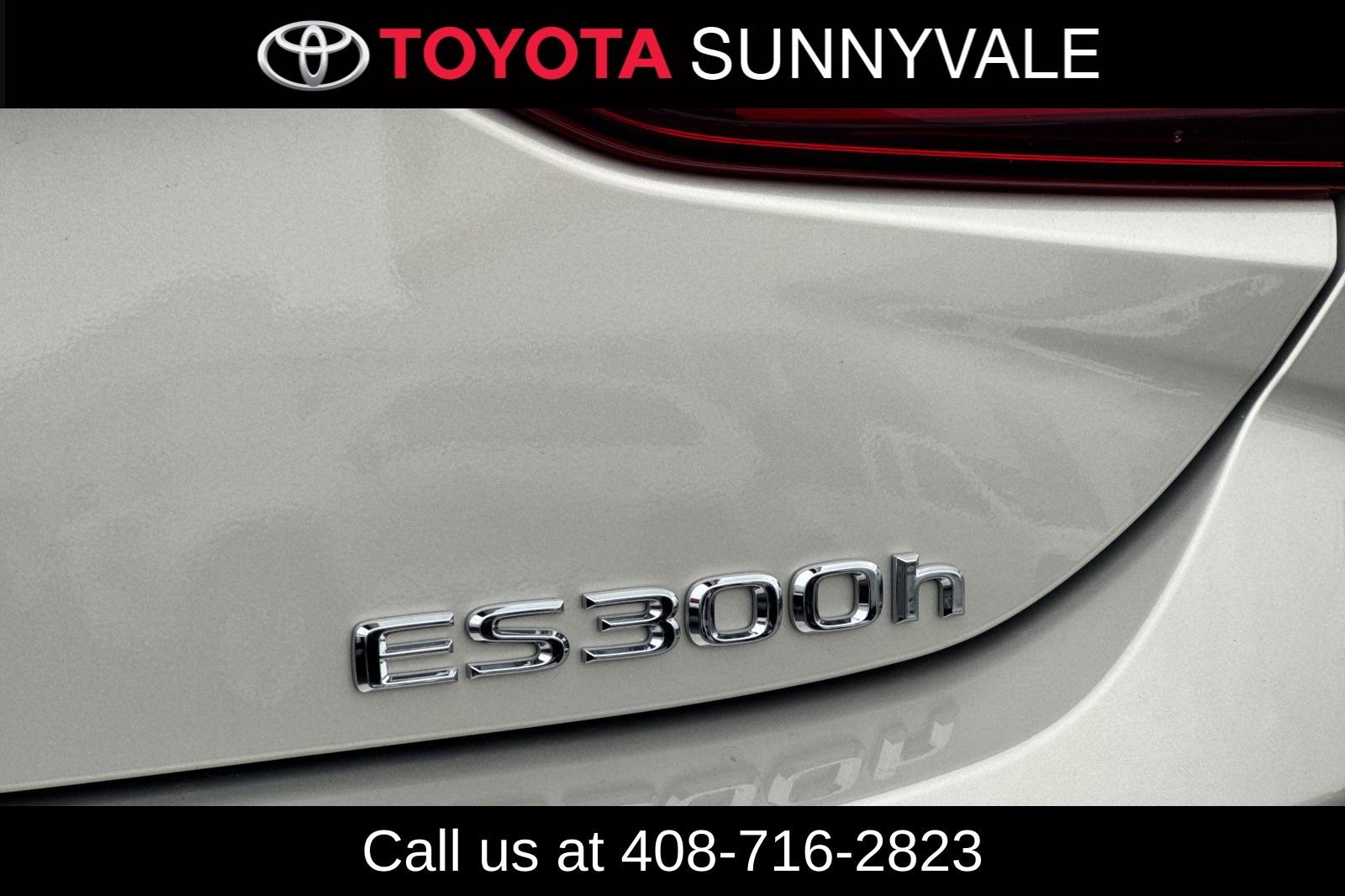 Used 2025 Lexus ES 300h w/ Premium Package image 13