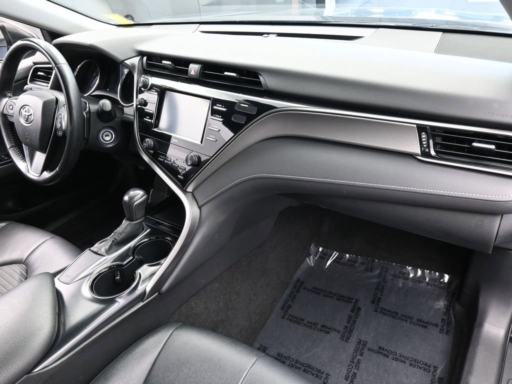 Used 2020 Toyota Camry SE image 39