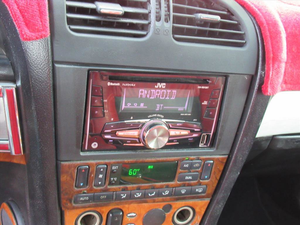 Used 2003 Ford Thunderbird Deluxe image 17