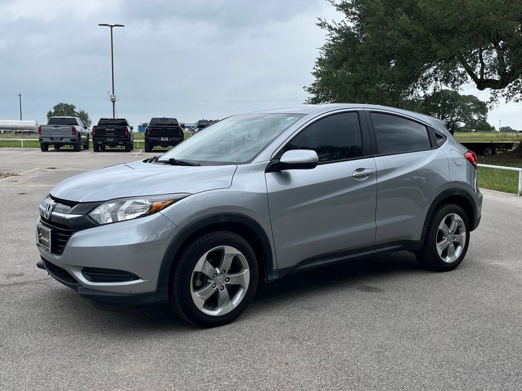 Used 2017 Honda HR-V LX image 1