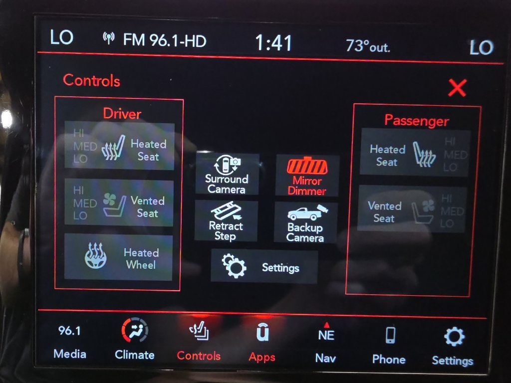 Used 2021 RAM 1500 Laramie AWD/4WD image 29