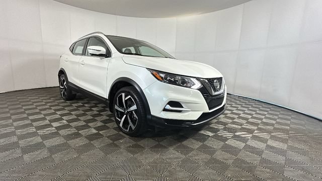 Used 2022 Nissan Rogue Sport SL AWD/4WD image 2