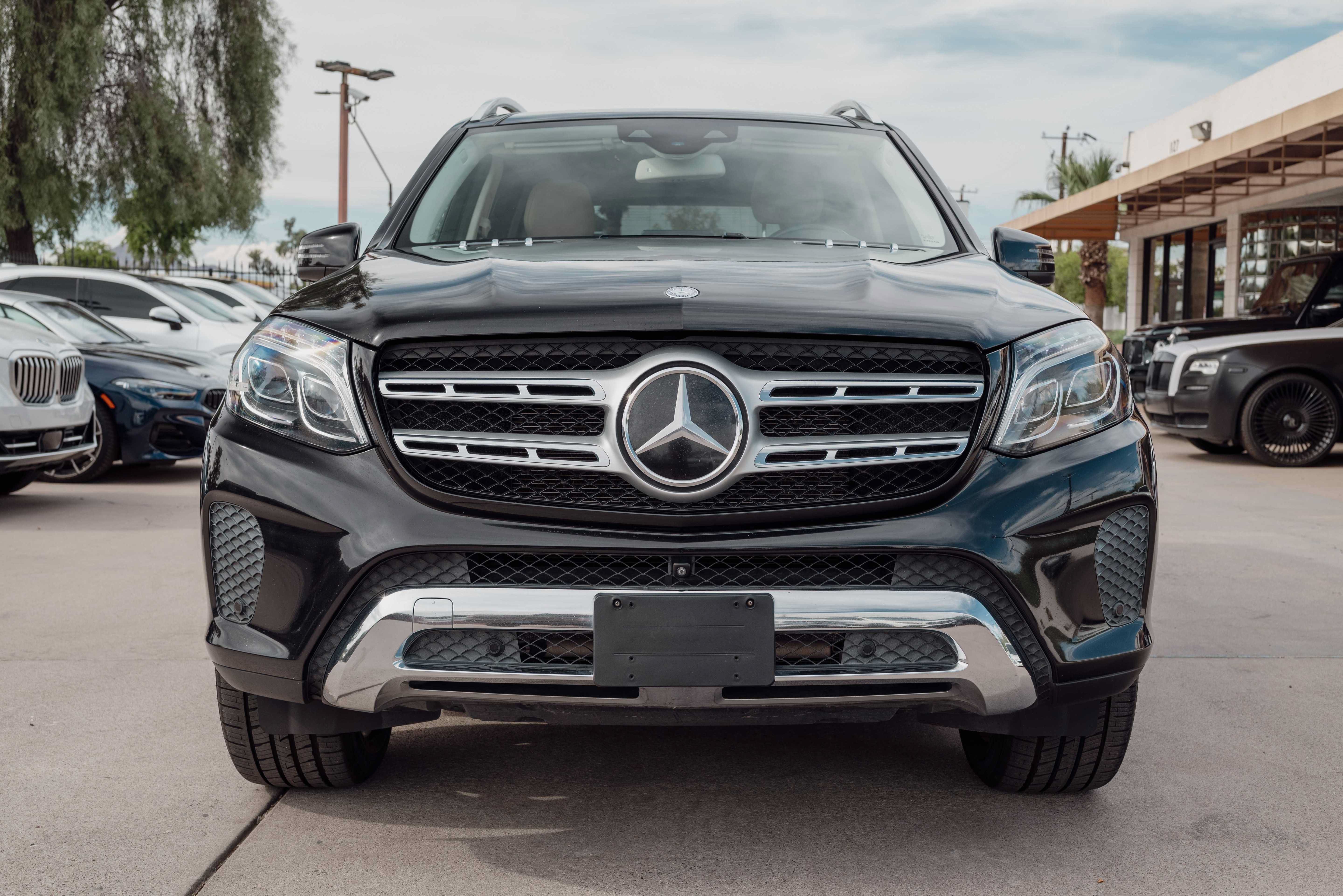 Used 2017 Mercedes-Benz GLS 450 4MATIC w/ Premium Package image 4