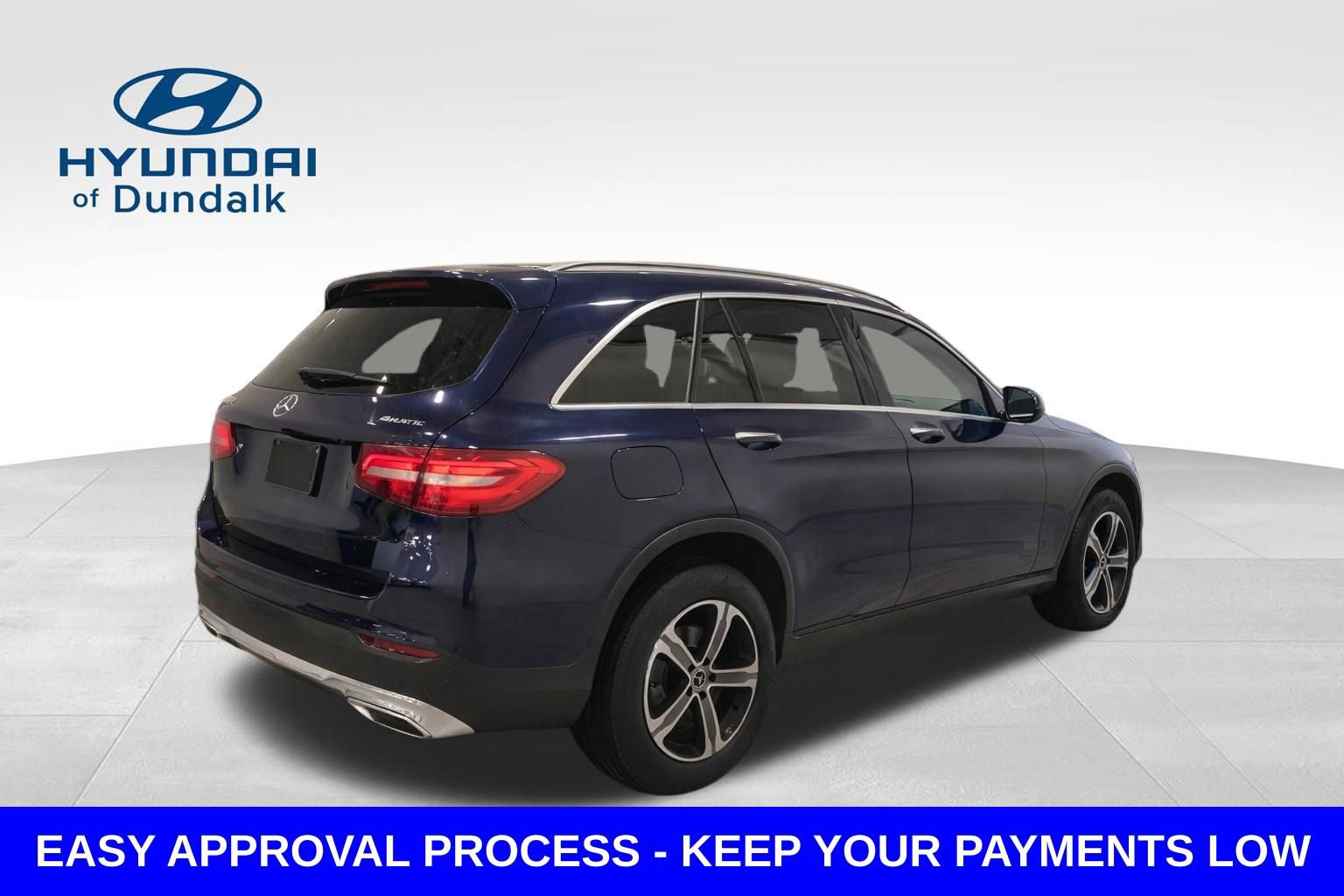 Used 2018 Mercedes-Benz GLC 300 4MATIC w/ Premium Package image 7