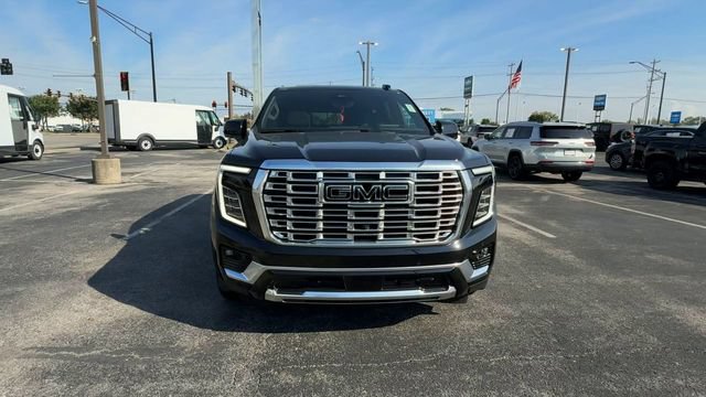 New 2026 GMC Yukon Denali w/ Denali Reserve Package AWD/4WD image 3