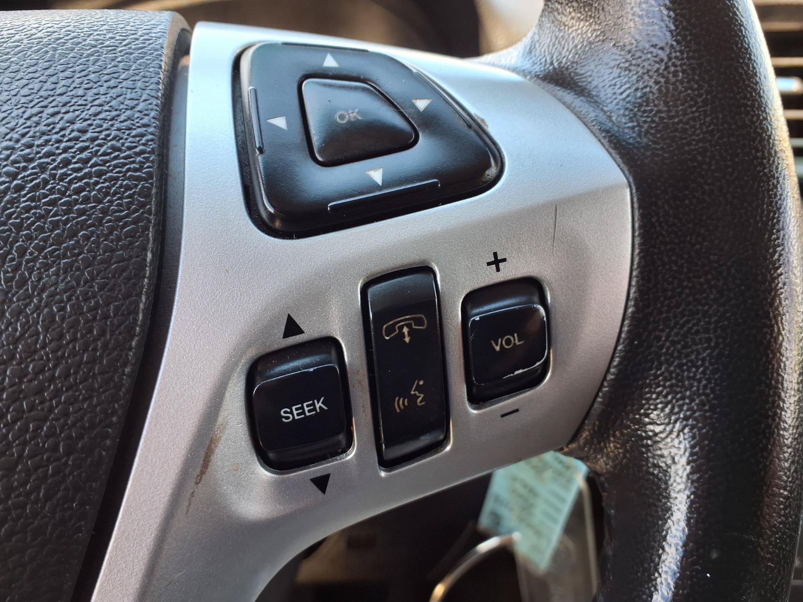 Used 2013 Ford Edge SEL FWD image 18