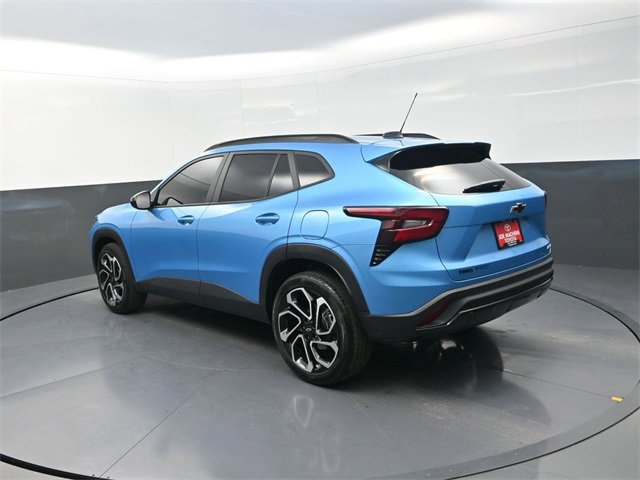 Used 2025 Chevrolet Trax RS w/ Sunroof Package image 5