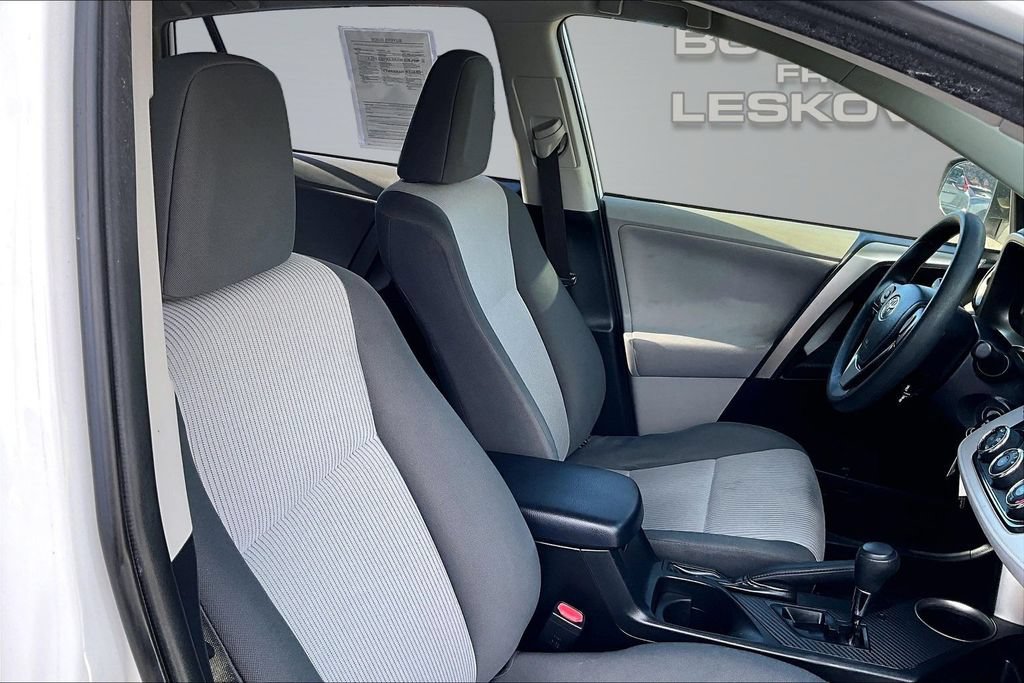 Used 2013 Toyota RAV4 LE AWD/4WD image 6
