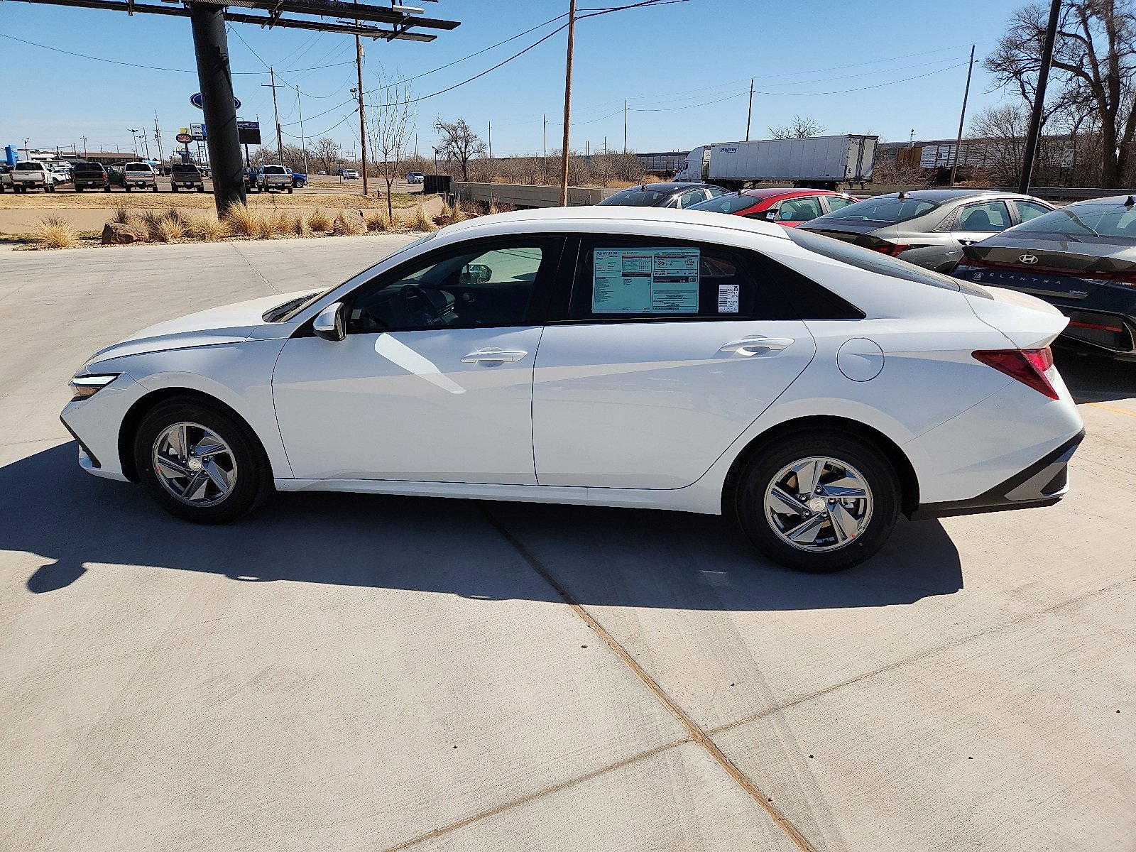 New 2026 Hyundai Elantra SE w/ Cargo Package image 2