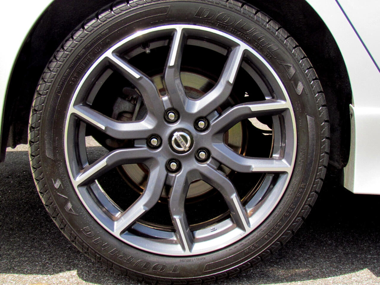 Used 2019 Nissan Sentra NISMO w/ Electronics Package image 16