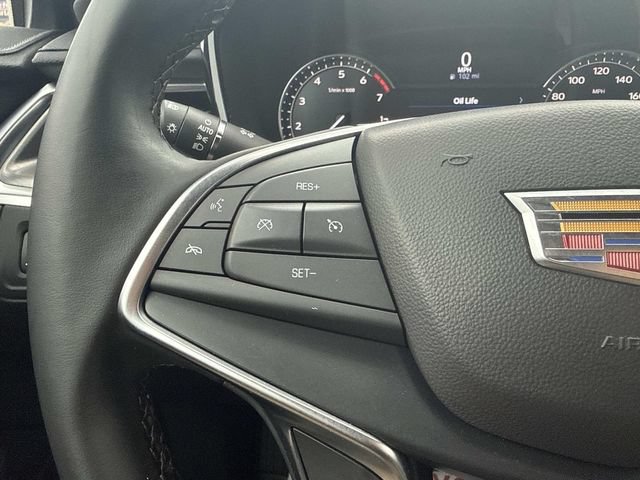 Certified 2024 Cadillac XT5 Luxury w/ LPO, Floor Liner Package AWD/4WD image 37