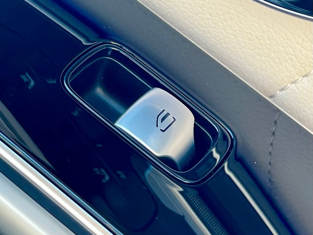 Certified 2024 Mercedes-Benz S 580e 4MATIC Sedan image 35