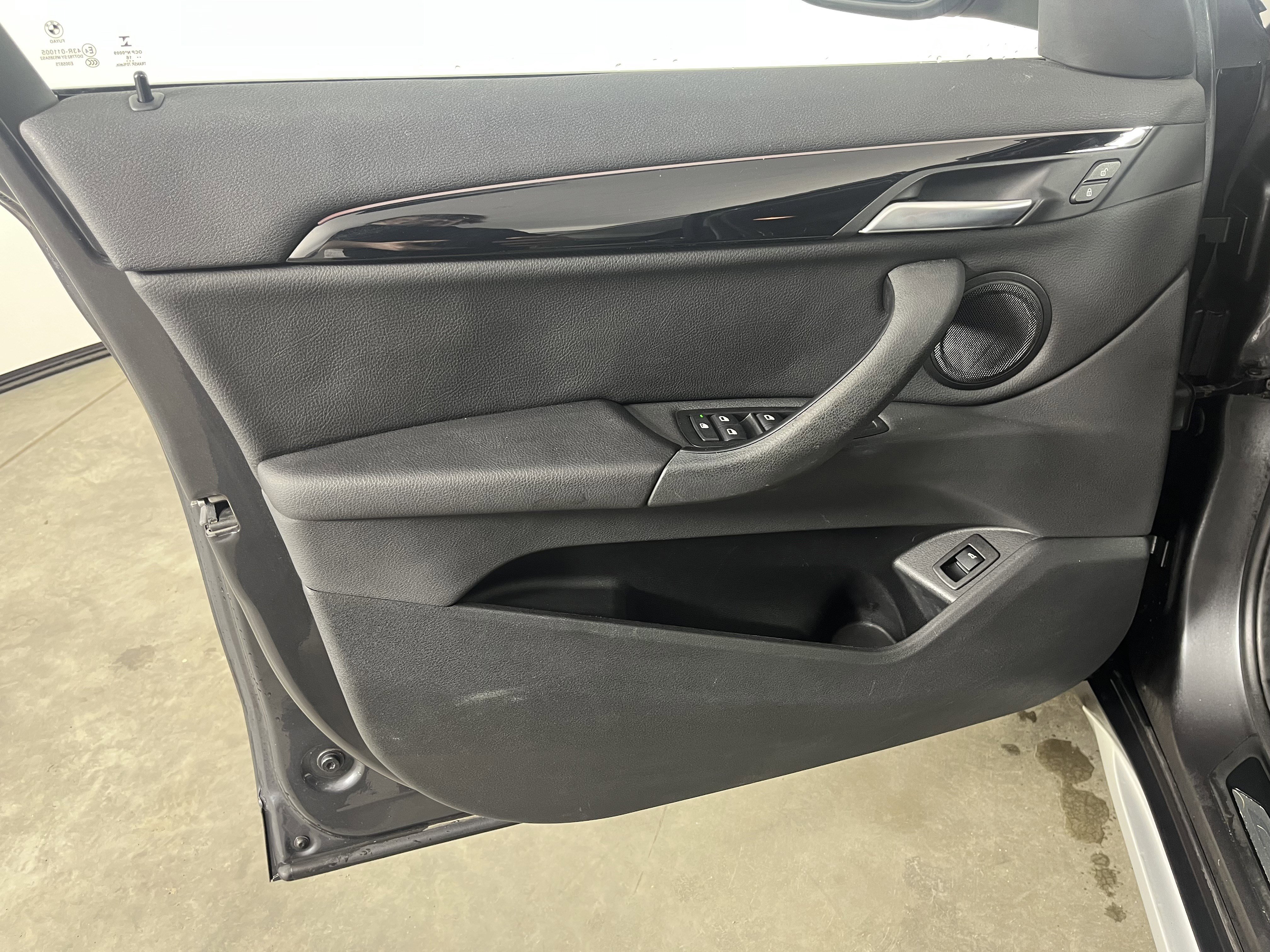 Used 2017 BMW X1 xDrive28i image 17