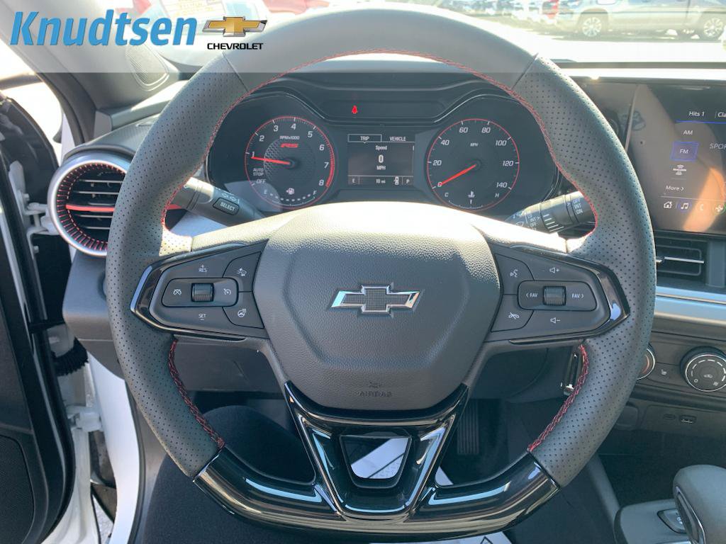 New 2026 Chevrolet Trax RS w/ Sunroof Package FWD image 22