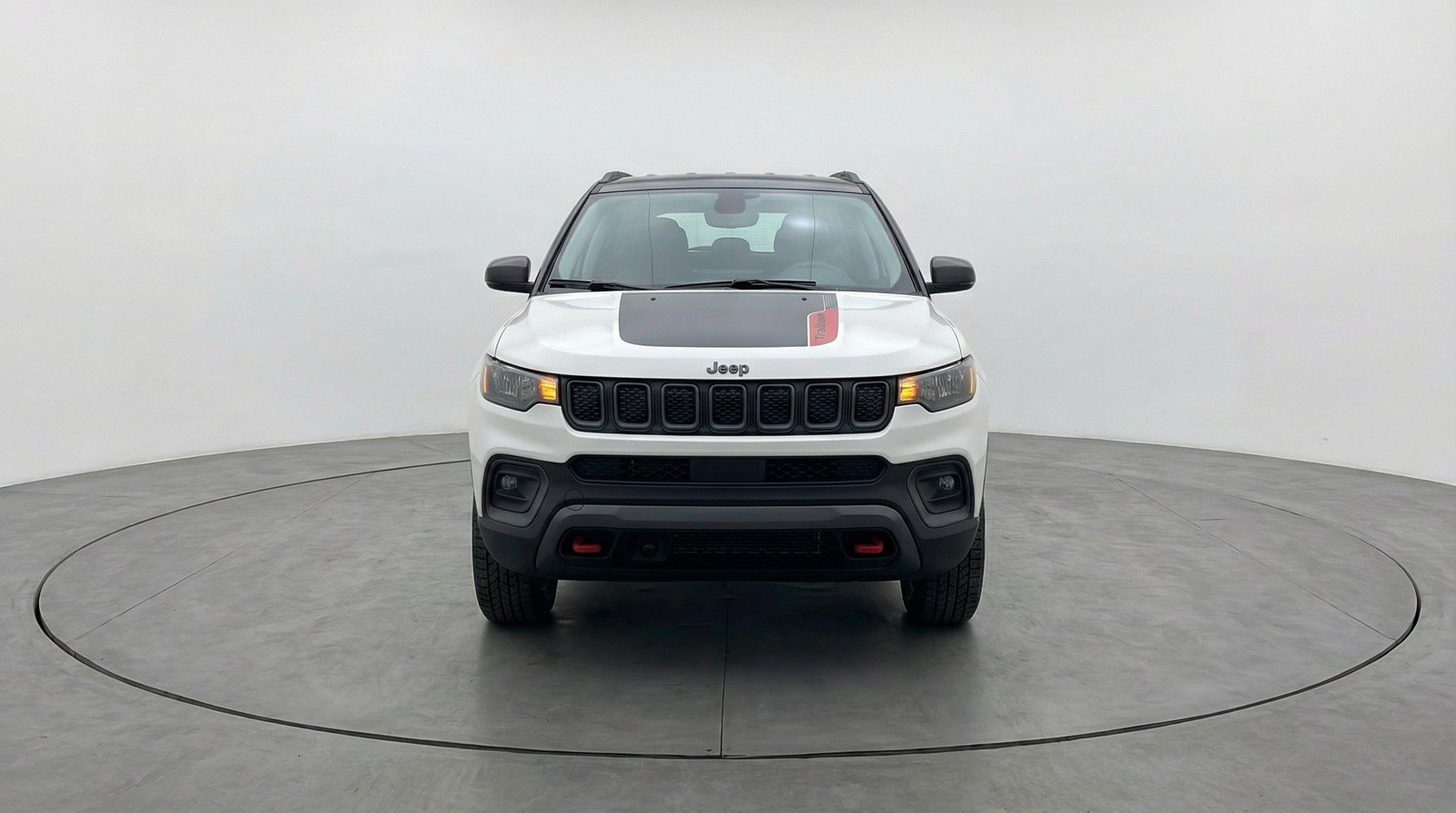 Used 2025 Jeep Compass Trailhawk AWD/4WD image 2