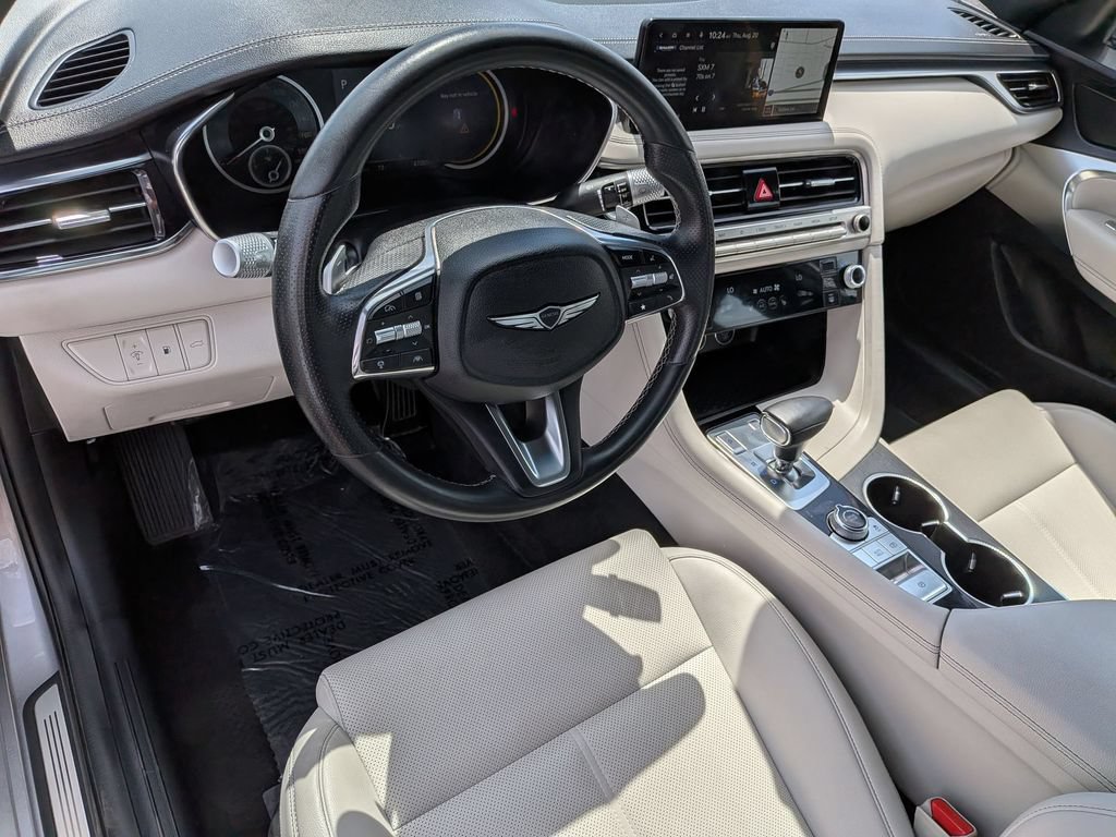 Used 2025 Genesis G70 2.5T RWD image 16