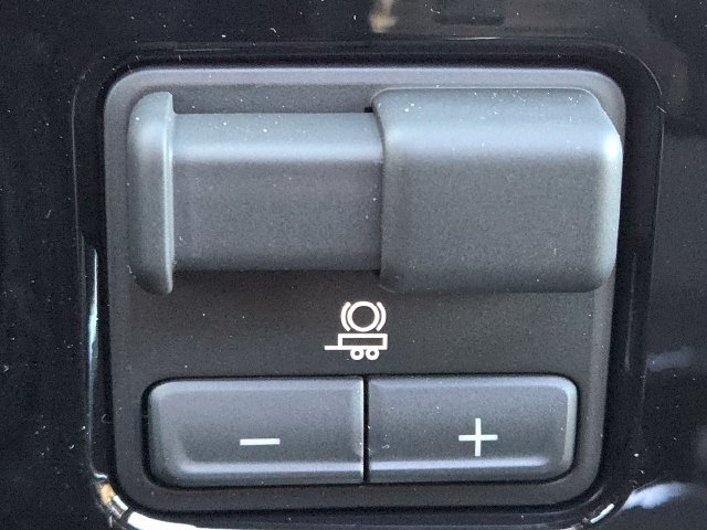 New 2026 Chevrolet Silverado 3500 High Country w/ Technology Package AWD/4WD image 8