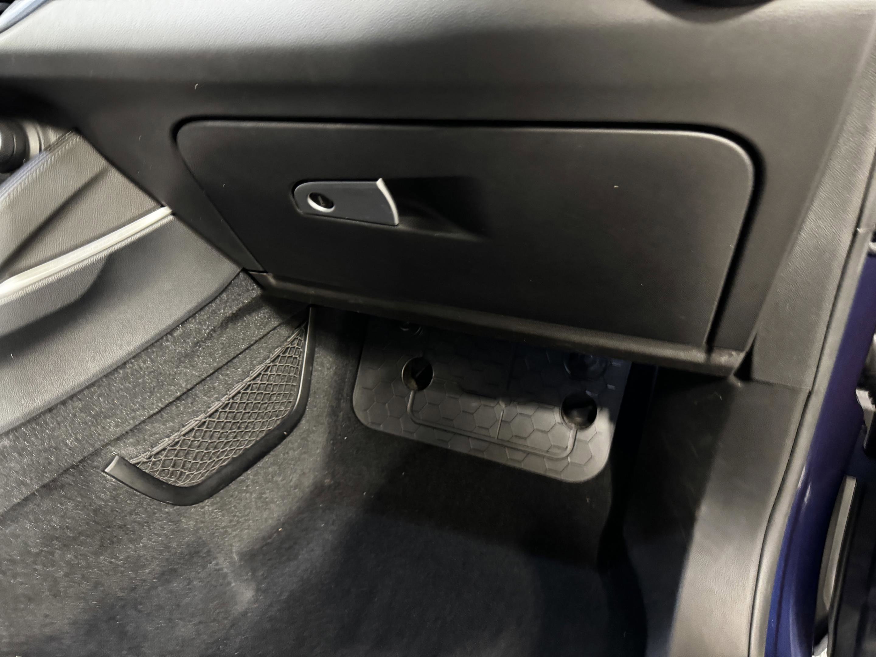 Used 2020 Alfa Romeo Stelvio Ti w/ Nero Edizione image 31