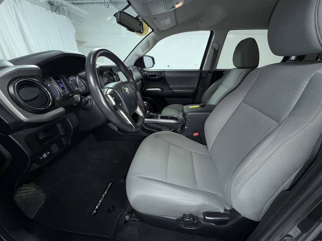 Used 2017 Toyota Tacoma SR5 w/ Tow Package image 14